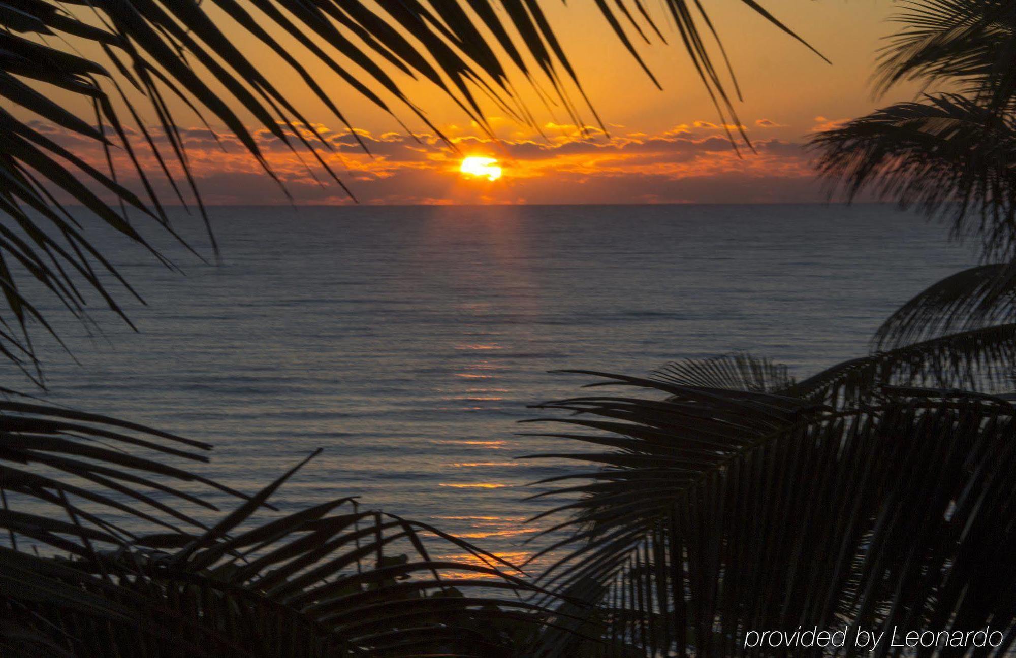 Jupiter Beach Resort & Spa Exterior foto